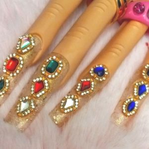 "ROYALTY" PRESS ON NAILS SET